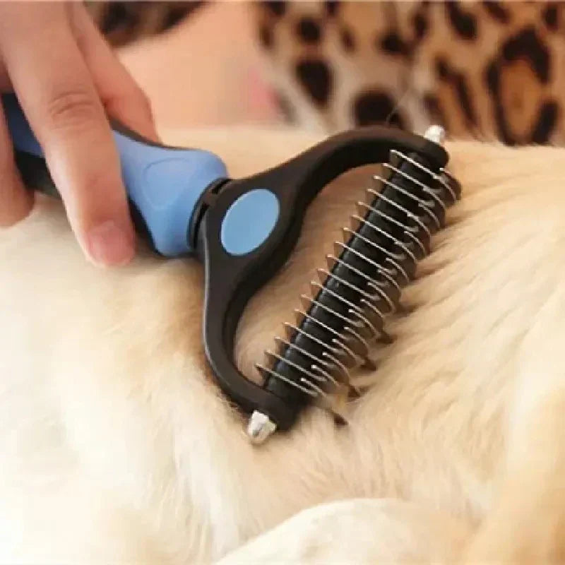 Spazzola per il taglio e la cura dei capelli